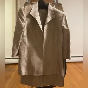 Vintage Westbrook 100% silk 2-piece suit set, blazer and skirt